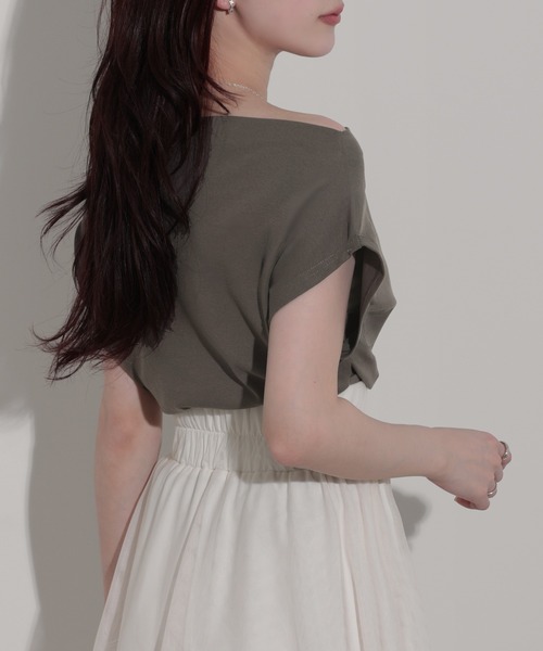 nouvellemoi(ヌーベルモイ)の「ワンショルトップス(その他トップス・レディース・ブラック/ホワイト/グレイッシュベージュ/グレー・S/L/M)」の10枚目の写真