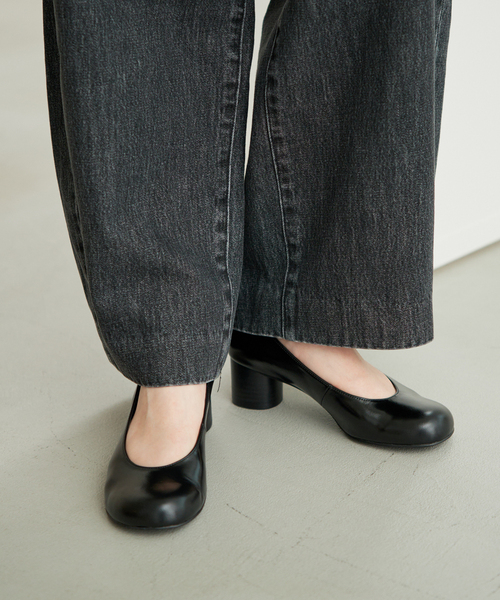 SLOBE IENA(スローブイエナ)の「《WEB限定サイズあり/》SLOBE オブリークトゥパンプス(パンプス・レディース・ブラック・24.5cm/25cm/22.5cm/23cm/23.5cm/24cm)」の18枚目の写真