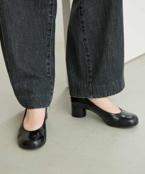 SLOBE IENA(スローブイエナ)の「《WEB限定サイズあり/》SLOBE オブリークトゥパンプス(パンプス・レディース・ブラック・24.5cm/25cm/22.5cm/23cm/23.5cm/24cm)」の17枚目の写真