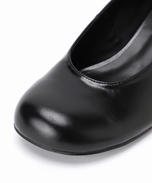 SLOBE IENA(スローブイエナ)の「《WEB限定サイズあり/》SLOBE オブリークトゥパンプス(パンプス・レディース・ブラック・24.5cm/25cm/22.5cm/23cm/23.5cm/24cm)」の2枚目の写真