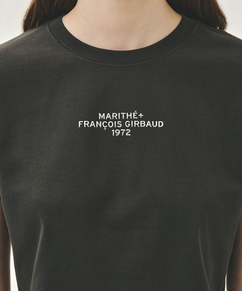 MARITHE + FRANCOIS GIRBAUD(マリテフランソワジルボー)の「W SILVER LETTERING CROP TEE(Tシャツ/カットソー・レディース・ピンク/アイボリー/チャコール・SMALL/MEDIUM)」の7枚目の写真