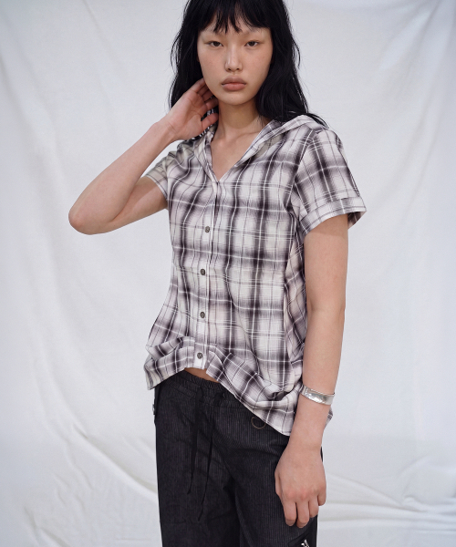 SOMSOC(ソムソック)の「RIA HOODED BALLOON CHECK HALF SHIRT_WHITE(シャツ/ブラウス・レディース・その他・FREE)」の1枚目の写真