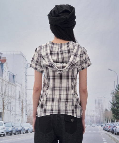SOMSOC(ソムソック)の「RIA HOODED BALLOON CHECK HALF SHIRT_WHITE(シャツ/ブラウス・レディース・その他・FREE)」の4枚目の写真