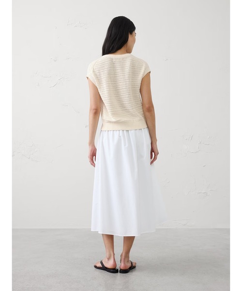 BANANA REPUBLIC FACTORY STORE(バナナリパブリック ファクトリーストア)の「BANANA REPUBLIC FACTORY STORE コットンテクスチャードキャップスリーブセーター(ニット/セーター・レディース・ホワイト/オリーブ・XS/S/M/L)」の5枚目の写真