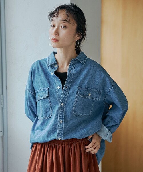 coen(コーエン)の「オーバーサイズデニムワークシャツ(シャツ/ブラウス・レディース・ダークグレー/コバルトブルー・M/L)」の12枚目の写真