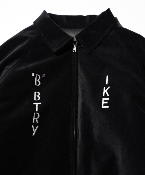 THRIFTY LOOK(スリフティールック)の「THRIFTY LOOK / スリフティールック GERMANY SOUVENIR PADDED JACKET ジャーマニー スーベニア パデッドジャケット(ブルゾン・メンズ・ブラック系その他2/ブラック系その他/ブラック・SMALL/MEDIUM/LARGE)」の6枚目の写真