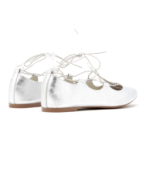 Spick & Span（スピックアンドスパン）の「【LEPO】レースUPフラットポインテッド◆（バレエシューズ・レディース・ブラック/キャメル/ネイビー/ベージュ/シルバー/ゴールド・36/35/38/37）」の19枚目の写真