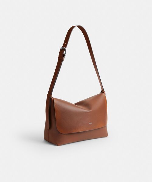 COACH（コーチ）の「ラドロー メッセンジャー・ラブド レザー（メッセンジャーバッグ・メンズ・ブラウン系その他・ONE）」の3枚目の写真