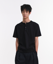DIVEIN（ダイブイン）の「LOOSED HENLEY NECK T-SHIRTS (BLACK)（Tシャツ/カットソー）」