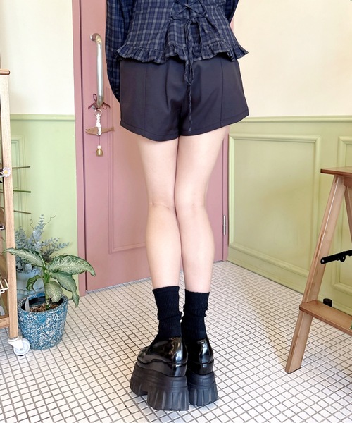 one way(ワンウェイ)の「プレート付きショーパン(その他パンツ・レディース・グレー系その他/ブラック・FREE)」の4枚目の写真