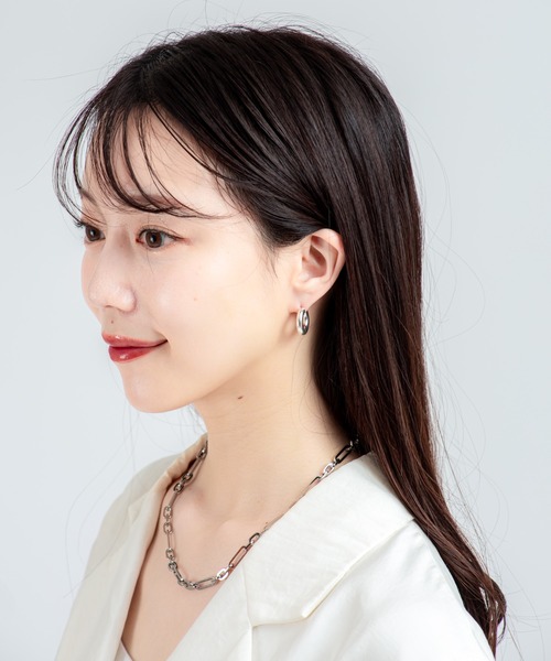 ANNIKA INEZ（アニカイネズ）の「【ANNIKA INEZ】ラージフープピアス　E1005 LRG Wide Oblique Hoops, Lrg（ピアス（両耳用）・レディース・シルバー・FREE）」の4枚目の写真