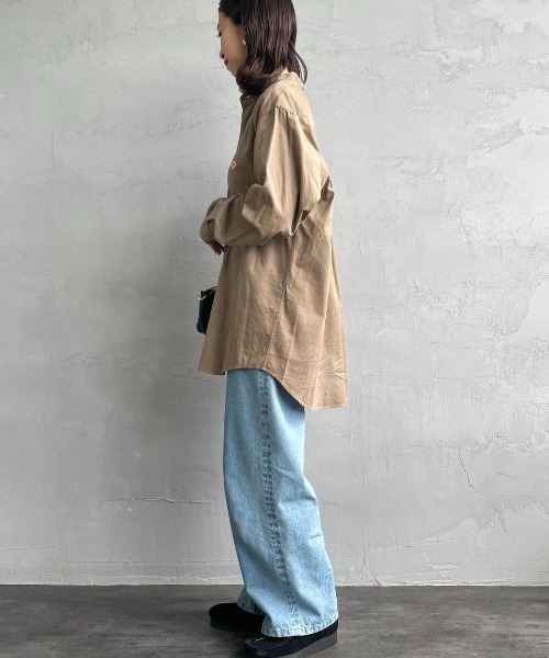 DANTON（ダントン）の「[DANTON/ダントン] 細畝コーデュロイ バンドカラーシャツ（シャツ/ブラウス・レディース・オリーブ/サンドベージュ/チャコール・40/42）」の6枚目の写真