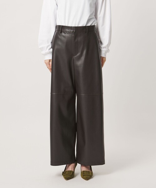 UNITED ARROWS(ユナイテッドアローズ)の「レザーライク ワイドパンツ‐ウォッシャブル‐(その他パンツ・レディース・ブラック/ダークブラウン・36/38)」の10枚目の写真
