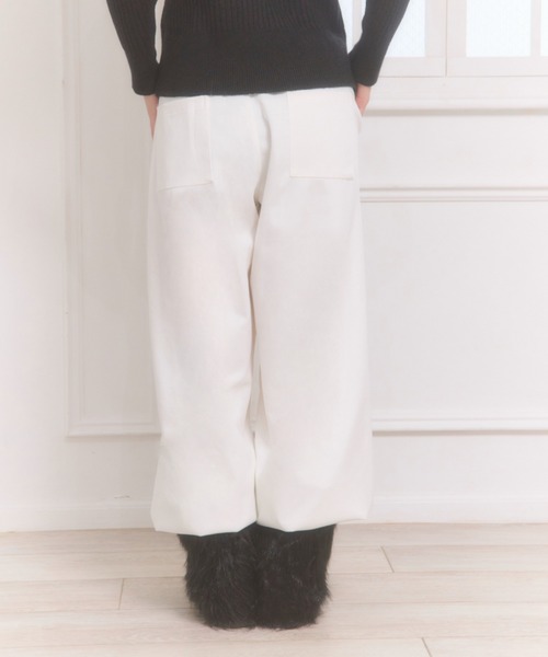Mejoul(メジュール)の「【2026秋冬新作】ハートロゴ刺繍バレルレッグ スウェットパンツ(スウェットパンツ・レディース・ピンク/ホワイト/ブルー・F)」の16枚目の写真