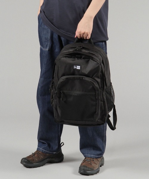 NEW ERA(ニューエラ)の「【NEW ERA(ニューエラ)】キャンパスパック 35L グラファイト(バックパック/リュック・メンズ・ブラック・FREE)」の2枚目の写真