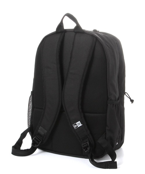 NEW ERA(ニューエラ)の「【NEW ERA(ニューエラ)】キャンパスパック 35L グラファイト(バックパック/リュック・メンズ・ブラック・FREE)」の4枚目の写真