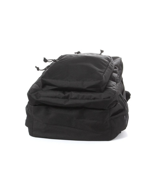 NEW ERA(ニューエラ)の「【NEW ERA(ニューエラ)】キャンパスパック 35L グラファイト(バックパック/リュック・メンズ・ブラック・FREE)」の5枚目の写真
