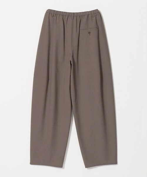UNITED ARROWS(ユナイテッドアローズ)の「T/W バレルパンツ(その他パンツ・レディース・ダークブラウン/イエロー/ネイビー・36/38)」の19枚目の写真