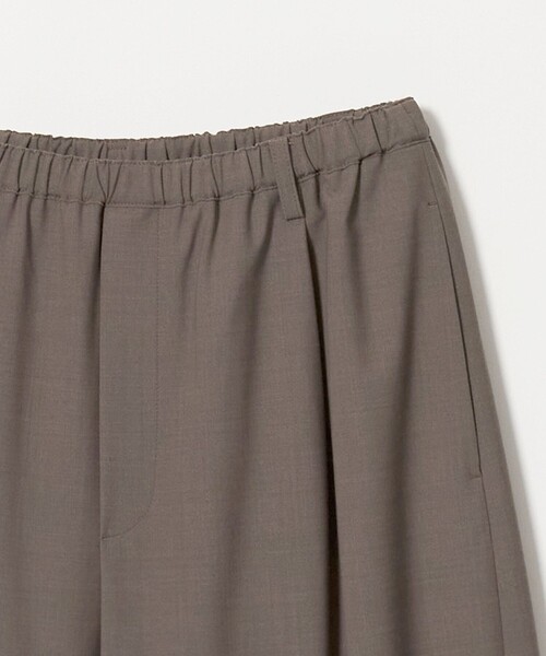 UNITED ARROWS(ユナイテッドアローズ)の「T/W バレルパンツ(その他パンツ・レディース・ダークブラウン/イエロー/ネイビー・36/38)」の20枚目の写真