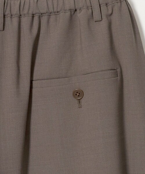 UNITED ARROWS(ユナイテッドアローズ)の「T/W バレルパンツ(その他パンツ・レディース・ダークブラウン/イエロー/ネイビー・36/38)」の22枚目の写真