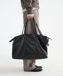 FABREGAT（ファブレガ）の「VALTER ショッパーバッグ (VLACK)（メッセンジャーバッグ）」