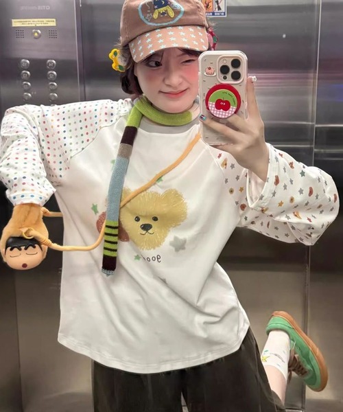 AsheKsha(アシクシャ)の「キャラクター犬プリント長袖 T シャツ(Tシャツ/カットソー・レディース・ホワイト・M)」の1枚目の写真