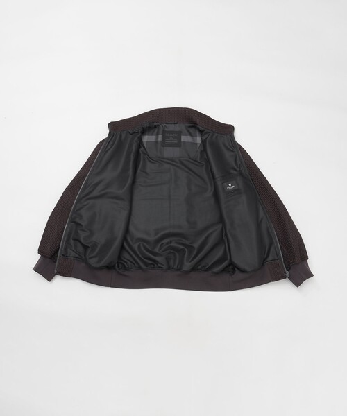 BLACK LABEL CRESTBRIDGE(ブラックレーベル・クレストブリッジ)の「【BLACK lab.】ダブルラッセルスタンドカラーブルゾン(ブルゾン・メンズ・ブラウン系その他5/ブラック・M/L)」の17枚目の写真