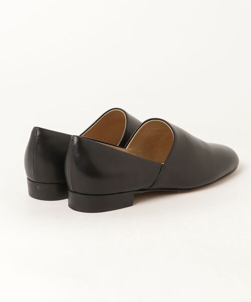 CLANE（クラネ）の「SIDE CUT STACKED FLAT SHOES 11115-8503（その他シューズ・レディース・ブラック・37/36）」の2枚目の写真