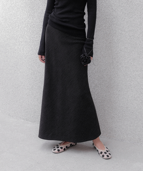 MEMUA（メムア）の「VELUA マキシラインスカート（スカート・レディース・ブラウン/ブラック・SMALL/MEDIUM/LARGE）」の2枚目の写真