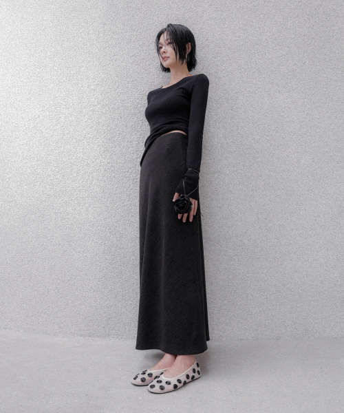 MEMUA（メムア）の「VELUA マキシラインスカート（スカート・レディース・ブラウン/ブラック・SMALL/MEDIUM/LARGE）」の3枚目の写真