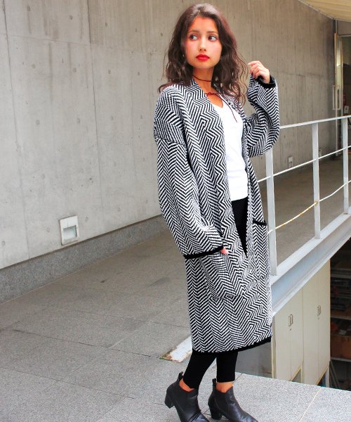 Chille anap(チルアナップ)の「ヘリンボンニットカーディガン(カーディガン/ボレロ・レディース・グレー/ブラック/ベージュ・FREE)」の2枚目の写真