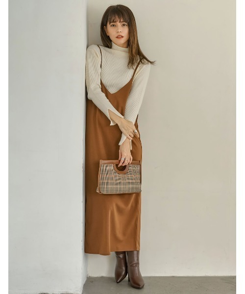 Re:EDIT（リエディ）の「[販売枚数22万枚突破][高身長/大きいサイズ有][お気に入り登録数5.2万][イージーケア]ジョーゼットポンチロングキャミワンピース（ワンピース・レディース・グリーン/ワイン/ブラック×ホワイト/ブラック/モカ/キャメル/ライトブルー/ピンク/ライトグレー/ベビーピンク/モスグリーン/ネイビー/ラベンダー/パープル/パープル系その他/チャコールグレー/ベージュ/アイボリー系/パープル系その他2/ブラック系その他/ベージュ系/ブラック系その他2/ブラウン系その他/グレー系その他/アイボリー・MEDIUM/LARGE/SMALL/TALL/X-LARGE）」の22枚目の写真