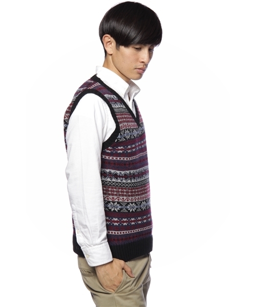 BEAMS（ビームス）の「BEAMS / フェアアイルベスト（ベスト・メンズ・ブラック/ブラウン/ブルー・MEDIUM/LARGE）」の4枚目の写真