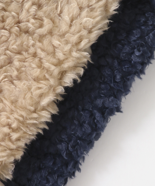 SENSE OF PLACE by URBAN RESEARCH（センスオブプレイスバイアーバンリサーチ）の「プードルファースヌード（マフラー・レディース・ベージュ/ネイビー・FREE）」の5枚目の写真