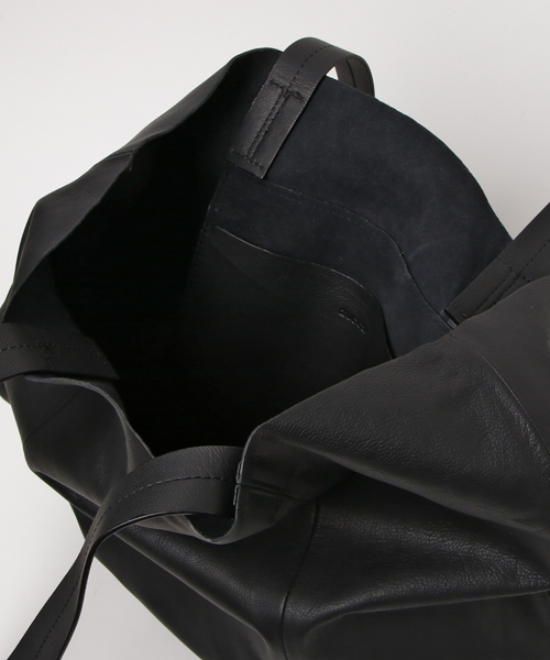 ZUCCa(ズッカ)の「ゴートレザーバッグ(トートバッグ・レディース・ブラック/ダークブラウン・FREE)」の3枚目の写真