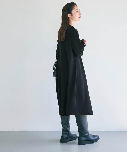 【激安】アース¥9,800→ 黒 ブラック 足長効果 Aラインワンピース S エンボス加工Aラインロングワンピース（ワンピース）｜coca
