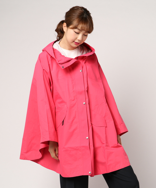 AIGLE（エーグル）の「透湿防水 ドライウェスト（ポンチョ・レディース・ダークネイビー/レッド・FREE）」の7枚目の写真