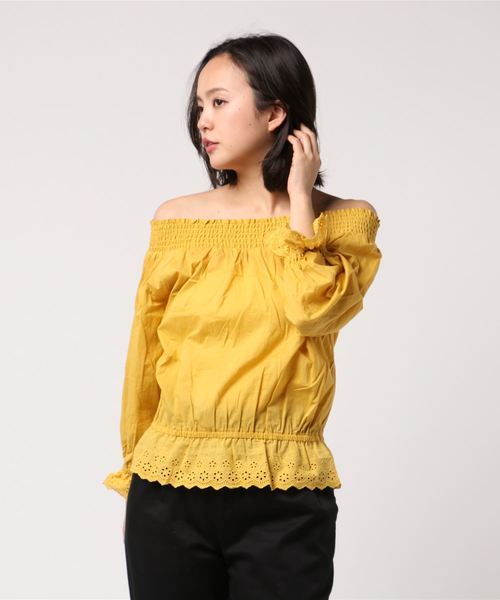 WEGO（ウィゴー）の「WEGO/スカラップオフショルブラウス（シャツ/ブラウス・レディース・オフホワイト/オレンジ/マスタード・FREE）」の17枚目の写真