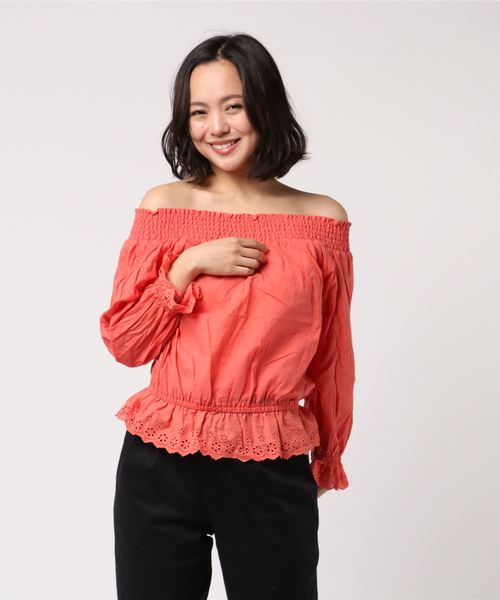 WEGO（ウィゴー）の「WEGO/スカラップオフショルブラウス（シャツ/ブラウス・レディース・オフホワイト/オレンジ/マスタード・FREE）」の18枚目の写真