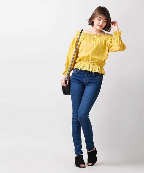 WEGO（ウィゴー）の「WEGO/スカラップオフショルブラウス（シャツ/ブラウス・レディース・オフホワイト/オレンジ/マスタード・FREE）」の8枚目の写真