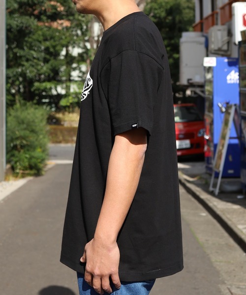VANS（バンズ）の「VANS/ヴァンズ OTW Logo S/S T-shirts 半袖Tシャツ（Tシャツ/カットソー・メンズ・ホワイト/ブラック/ホワイト系その他/ホワイト×レッド/グリーン/ブラック×レッド/オレンジ/ベージュ・L/XL/M/S）」の11枚目の写真