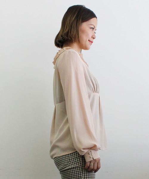 mystic(ミスティック)の「【mystic20th】衿フリルブラウス(シャツ/ブラウス・レディース・オフホワイト/ブラック/グレー/ベージュ・フリ-)」の10枚目の写真