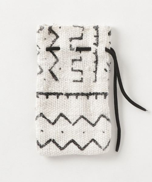 ESTNATION（エストネーション）の「ADWAT'N TUAREG / "IGNWAN" シルバーバングル（バングル/リストバンド・メンズ・シルバー・FREE）」の4枚目の写真