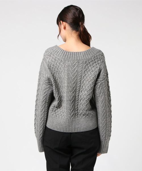 audrey and john wad（オードリーアンドジョンワッド）の「ケーブル柄キーネックニット（ニット/セーター・レディース・ネイビー/グレー/キャメル・MEDIUM）」の5枚目の写真