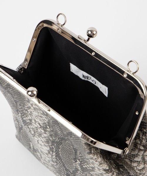 WEGO（ウィゴー）の「WEGO/ボールチェーン付きがま口ショルダーバッグ（ショルダーバッグ・レディース・ブラック/その他1・FREE）」の11枚目の写真
