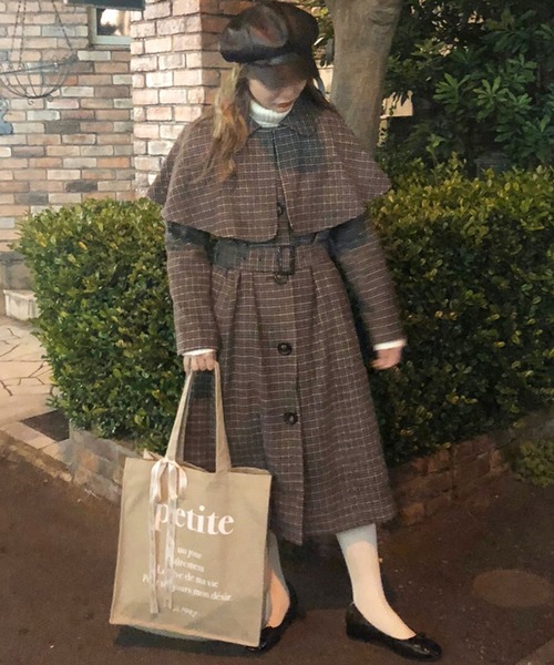 one after another NICE CLAUP（ワンアフターアナザーナイスクラップ）の「【petite by niceclaup】ロゴトートバッグ（トートバッグ・レディース・アイボリー/ベージュ・FREE）」の5枚目の写真