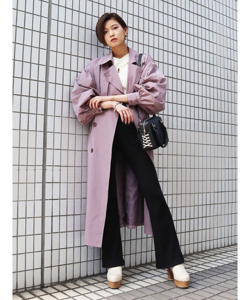 EMODA（エモダ）の「バルキースリーブトレンチコート（トレンチコート・レディース・パープル/ブラウン/ベージュ・FREE）」の19枚目の写真