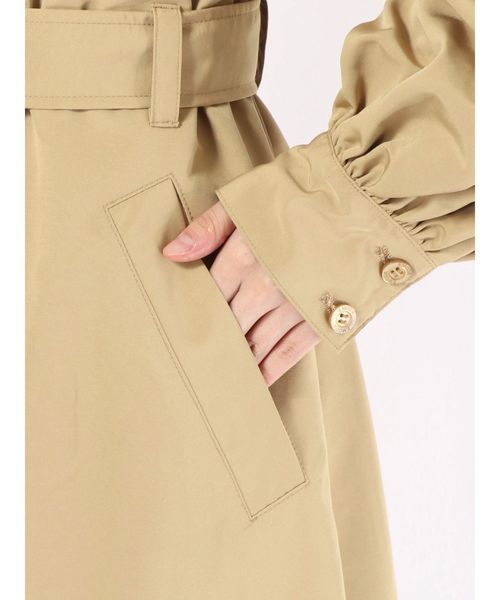 EMODA（エモダ）の「バルキースリーブトレンチコート（トレンチコート・レディース・パープル/ブラウン/ベージュ・FREE）」の6枚目の写真