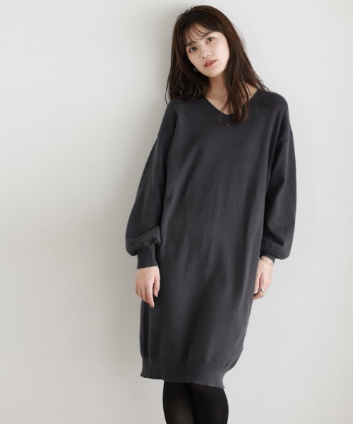 Pierrot（ピエロ）の「もっちりカシミヤタッチVネックニットワンピース（ワンピース・レディース・チャコールグレー/ダークブラウン/ネイビー/インディゴブルー/モカ/ブラウン系その他/グレイッシュベージュ/ブラック・M/L）」の22枚目の写真