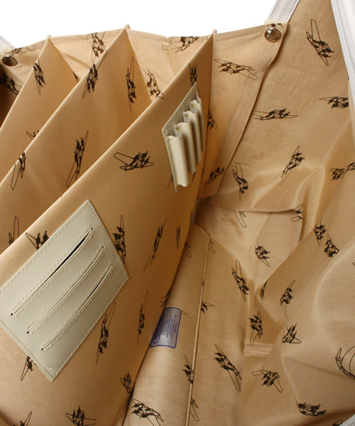 UNITED ARROWS（ユナイテッドアローズ）の「＜RIMOWA（リモワ）＞ UASP ECRU 23L（スーツケース/キャリーバッグ・メンズ・ナチュラル・フリー）」の13枚目の写真